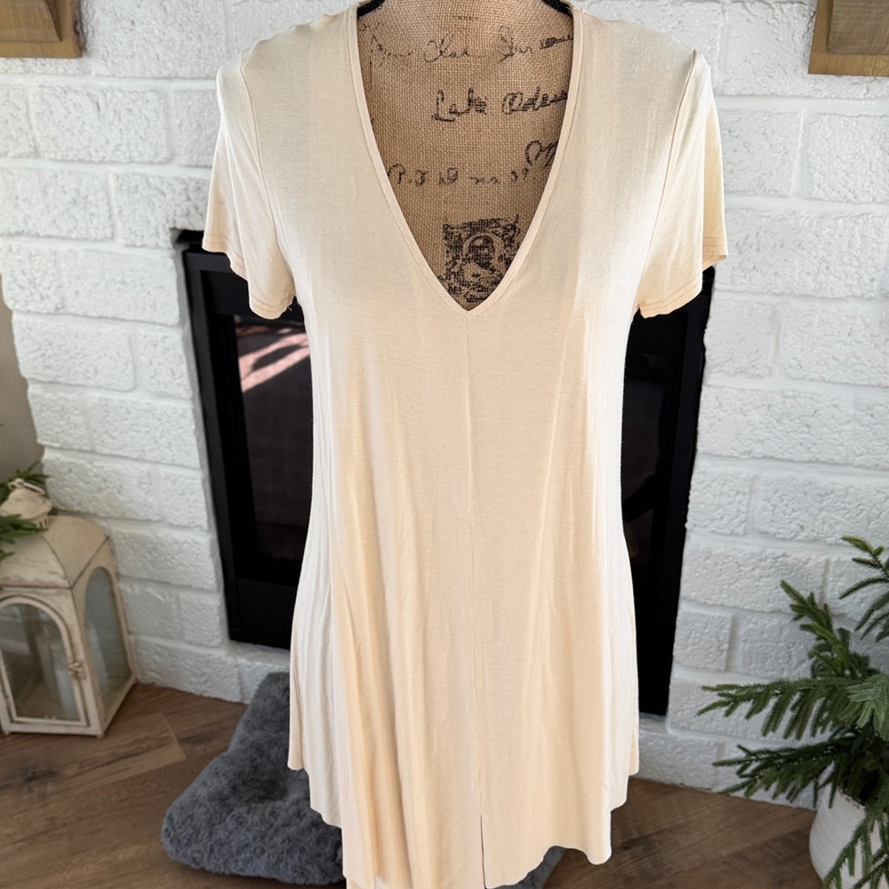 Elegant Cream V-Neck Women's Tee
